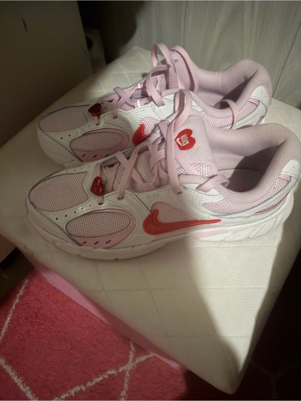 Nike White and Light Pink Sneakers with Red Swoosh